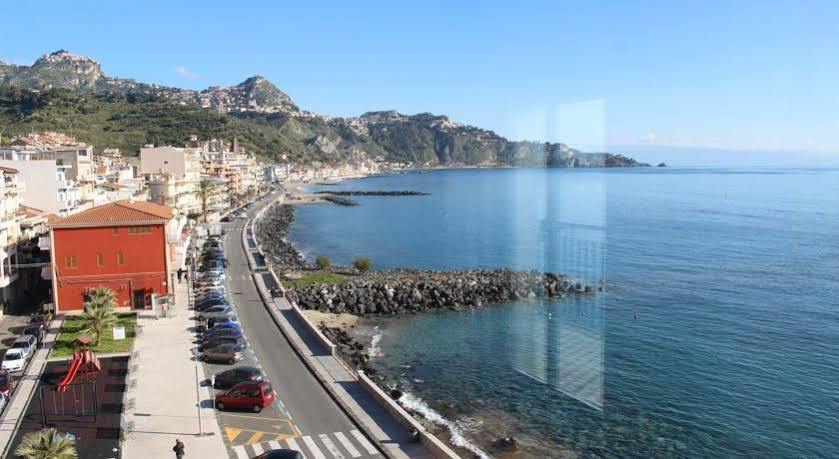 Villa Pamar Aparthotel Giardini Naxos Exterior foto